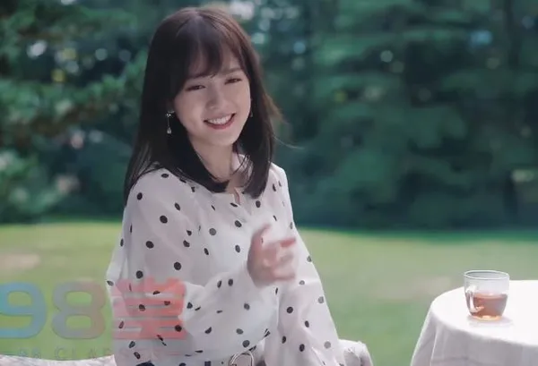 Ngày đầu đóng phim em còn ngại, nhưng em xinh vcl